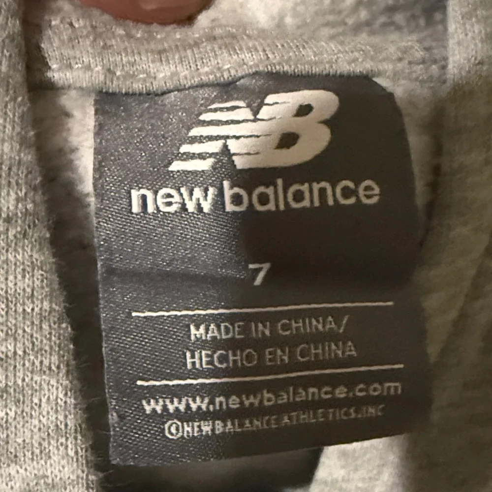 New Balance Light Gray Kids Hoodie with Logo - Picture 6 of 6
